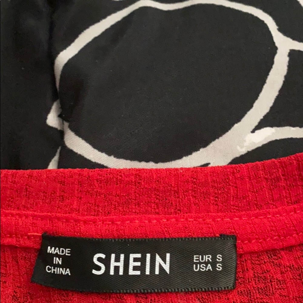 red top - Picture 2 of 2